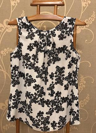 Очень красивая и стильная брендовая блузка 19.