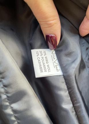 Стильное пальто шерсть кашемир италия р. с черным силуэтным кроем5 фото