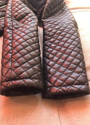 Удлиненная куртка roccobarocco из эко-кожи. размер м8 фото
