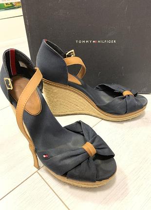 Tommy босоножки натуральная кожа, текстиль, оригинал