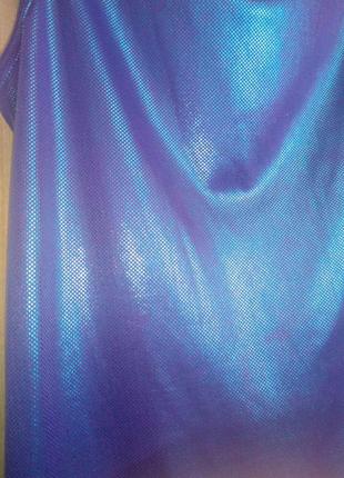 Платье из переливающейся ткани фирмы3 фото