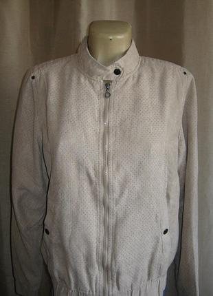 Легка куртка-бомбер з перфорацією"gato negro", німеччина.