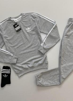 Спортивний костюм adidas: світшот-штани + 2пари носки в подарунок!