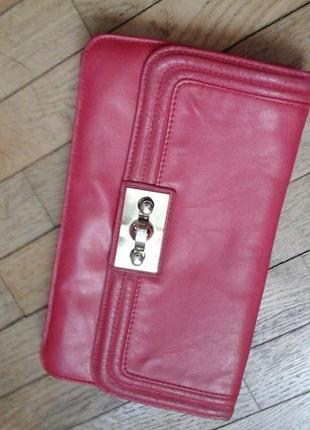 Коралловый клатч фирмы new look