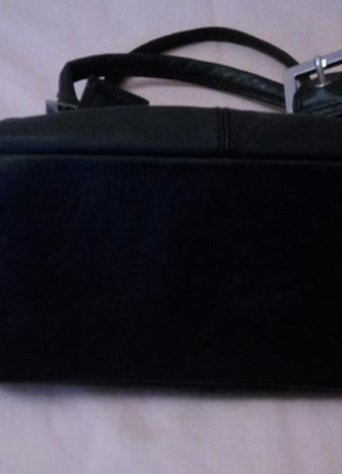 Черная кожаная сумка от фирмы clarks3 фото