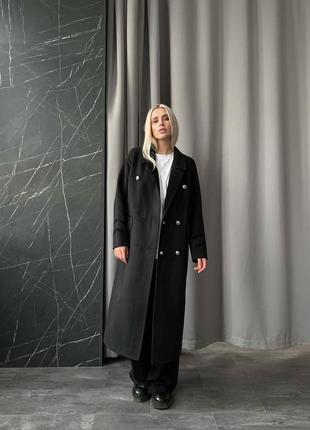 Двубортное пальто с карманами
