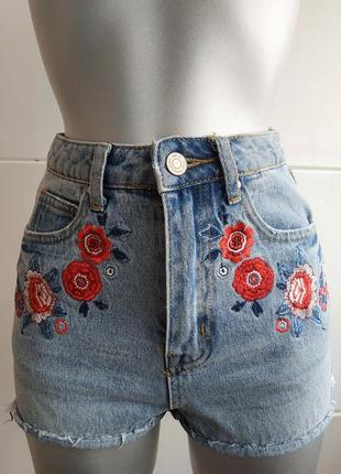 Модні джинсові шорти denim go з вишивкою красивих квітів.1 фото