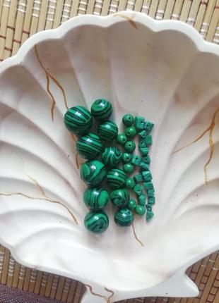 Малахіт прес намистини зелені бусини натуральне каміння камень