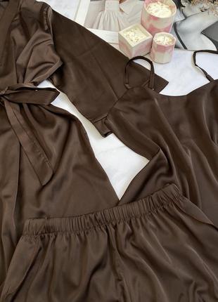 Шелковый пижамный комплект халат и пижама, красивый комплект для дома из шелка пижама майка, шорты и халат3 фото