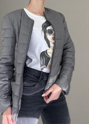 Трендова жіноча куртка під шкіру весна осінь
