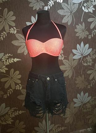 Стильні рвані шорти