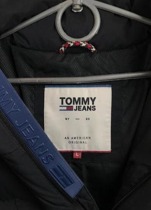 Дута пухова куртка від tommy jeans7 фото