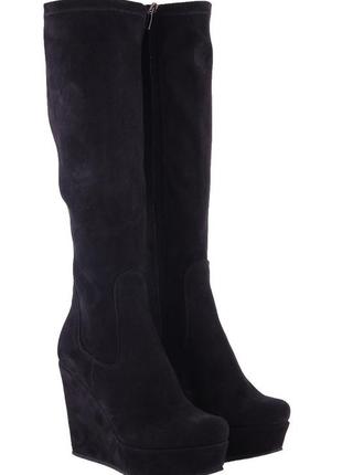 Замшевые сапожки (ботфорды) на платформе