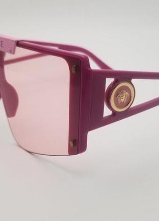 Сонцезахисні окуляри в стилі versace