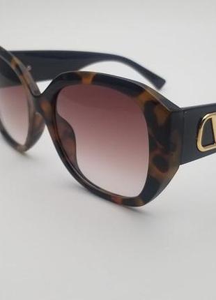 Солнцезащитные очки