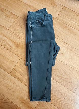 Стильні джинси скінні ,zara 36 розмір