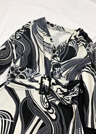 Приталенная трикотажная блуза3 фото