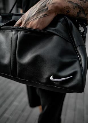 Сумка nike черная спортивная / дорожная найк женская / мужская