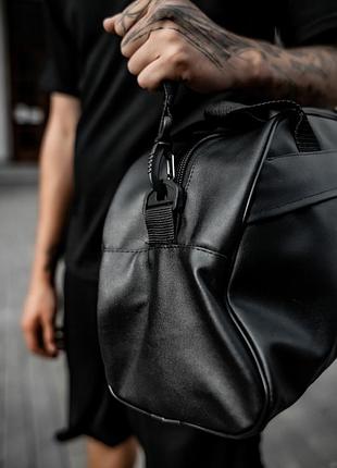 Сумка nike черная спортивная / дорожная найк женская / мужская