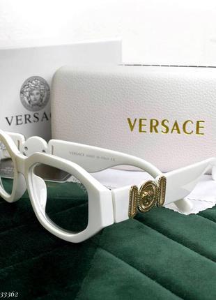 Сонцезахисні іміджеві солнцезащитные окуляри люкс белые бежевые чёрные в футляре очки имиджевые трендовые брендовые пластиковые1 фото