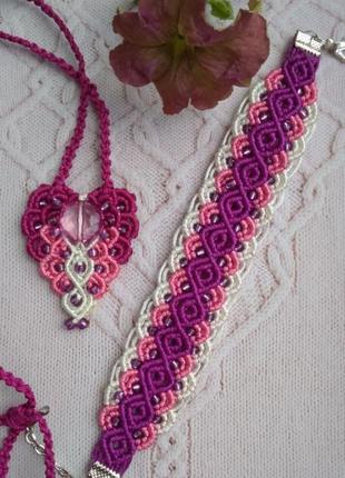 Комплект плетенних прикрас бохо рожевого кольору