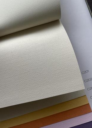 Тканина для рулонних штор блекаут с 202
