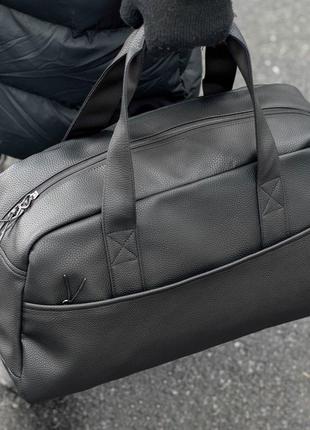 Качественная городская дорожная сумка onyx черная из эко кожи для тренировок и фитнеса молодежная спортивная