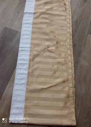 Ламбрекен с лентой для крючков