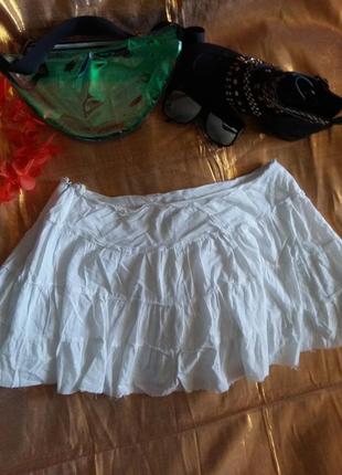 Летняя мини юбка белая с оборками бренд2 фото