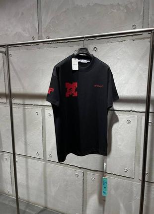 Футболка off-white circoloco