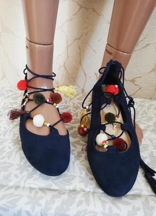 Балетки пуанты туфли на завязках с декором
