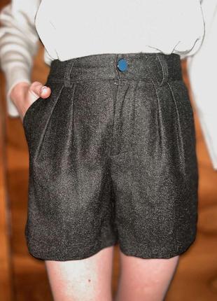 Шорты серые