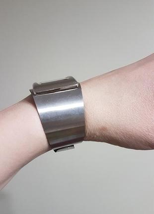 Часы женские наручные на металлическом браслете4 фото