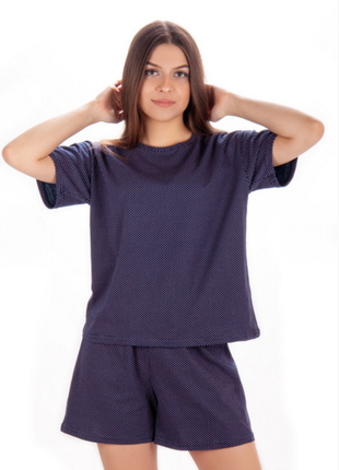 Легка зручна піжама для жінок із куліру.