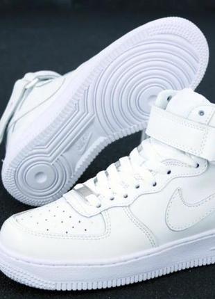 Високі демісезонні шкіряні кросівки nike force white высокие кожаные белые кроссовки найк форс1 фото