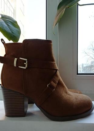 Весняні чобітки, чоботи