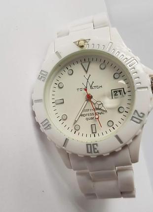 Годинник toywatch, кварц, сучасний італійський бренд, полірований пластик.