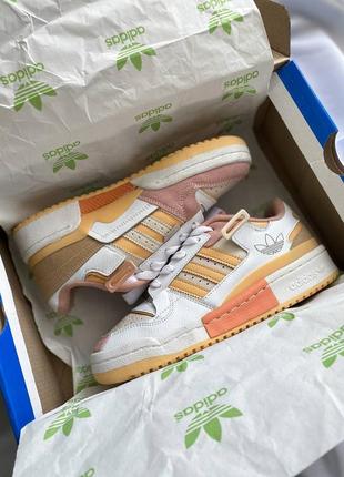 Кросівки adidas Camiseta Manga Corta Essentials Logo