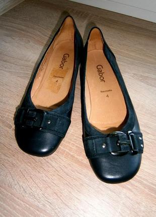 Гарні жіночі туфлі з натуральної шкіри. gabor1 фото