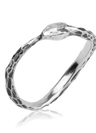 Кольцо уроборос фактурное кованное серебро ручная работа обручальные кольца авторский дизайн