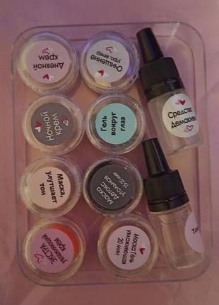 В наявності пробники боксик mary kay