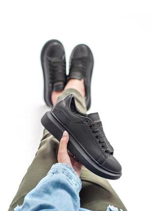 Дуже стильні та зручні кросівки mcqueen в кольорі all black з шкіри (весна-літо-осінь)😍
