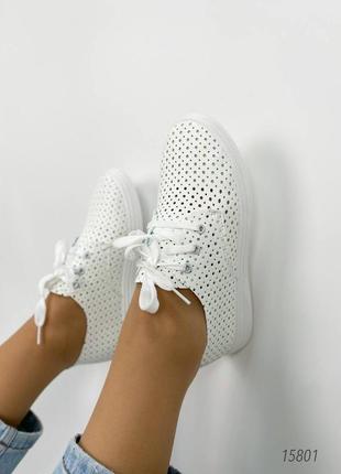 Белые кожаные кроссовки кеды мокасины с перфорацией7 фото