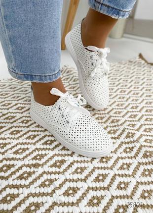 Белые кожаные кроссовки кеды мокасины с перфорацией3 фото