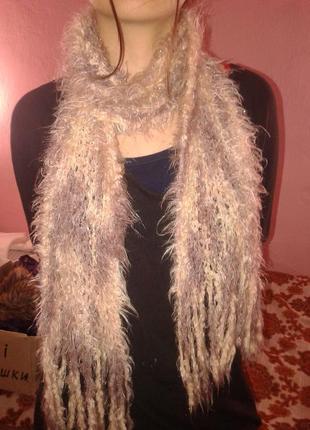 Шарф пушистый красивый