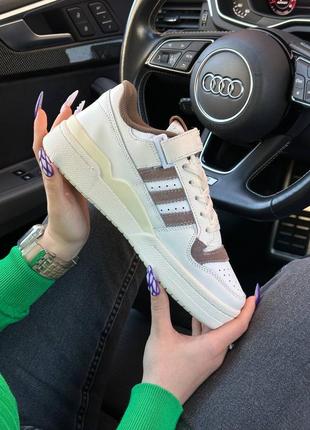 Жіночі кросівки adidas forum low beige brown