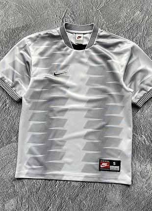 Футболка vintage nike (made in u.k.)