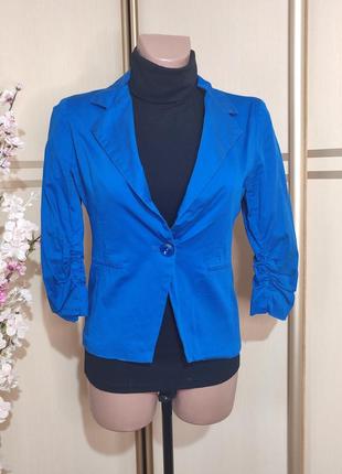 Ярко-синий пиджак sapp