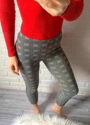 Леггинсы в клетку серые miss selfridge