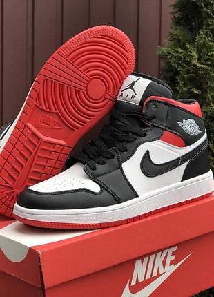 Кроссовки nike air jordan 1 retro white black red 4